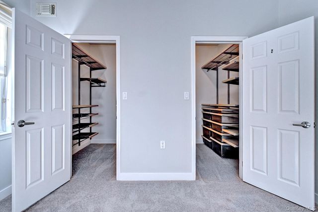 530 Leisure Drive, Ridge, NY 11961