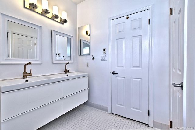 530 Leisure Drive, Ridge, NY 11961