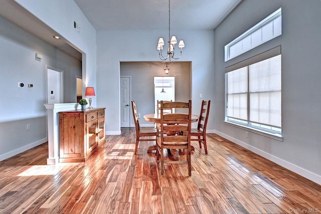 530 Leisure Drive, Ridge, NY 11961