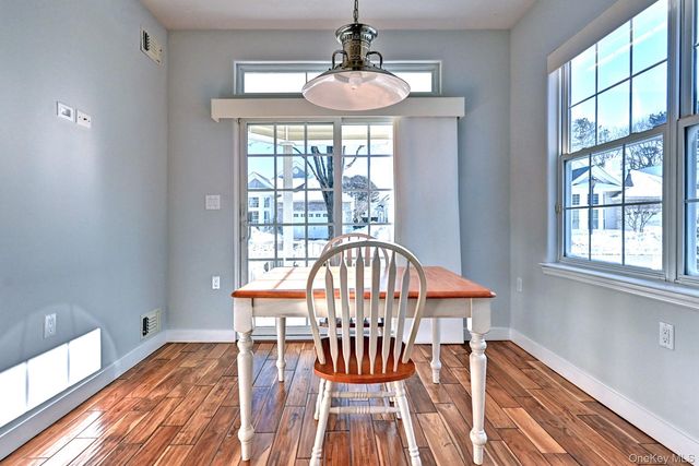 530 Leisure Drive, Ridge, NY 11961