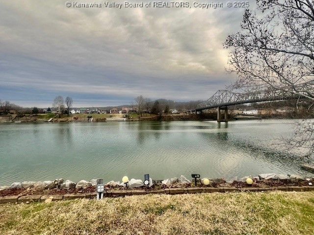 5134 MacCorkle Avenue, South Charleston, WV 25309