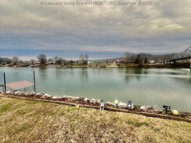 5134 MacCorkle Avenue, South Charleston, WV 25309