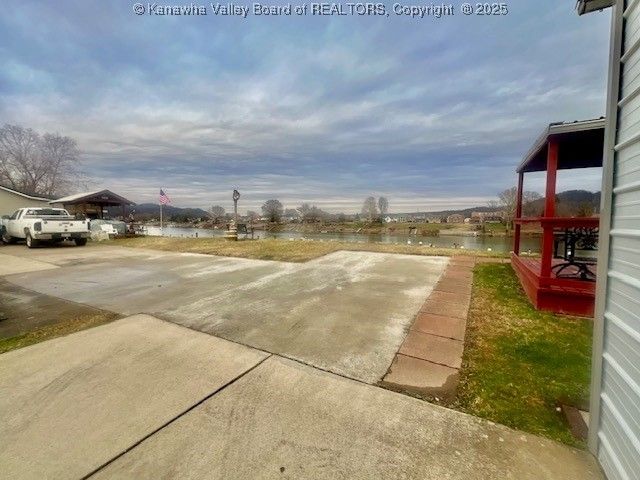 5134 MacCorkle Avenue, South Charleston, WV 25309