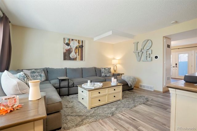 538 S Xenon Court, Lakewood, CO 80228