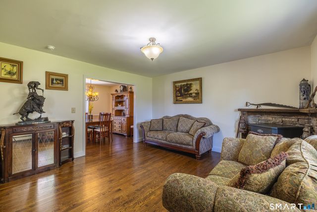 34 Secor Road, Brookfield, CT 06804
