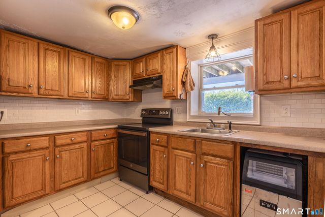 34 Secor Road, Brookfield, CT 06804