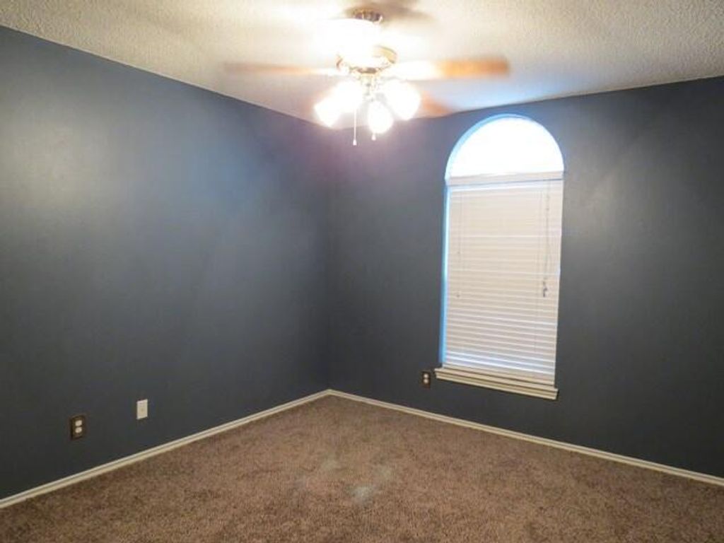 Image 2 of property listing at 1218 George Lane, San Angelo, TX 76905