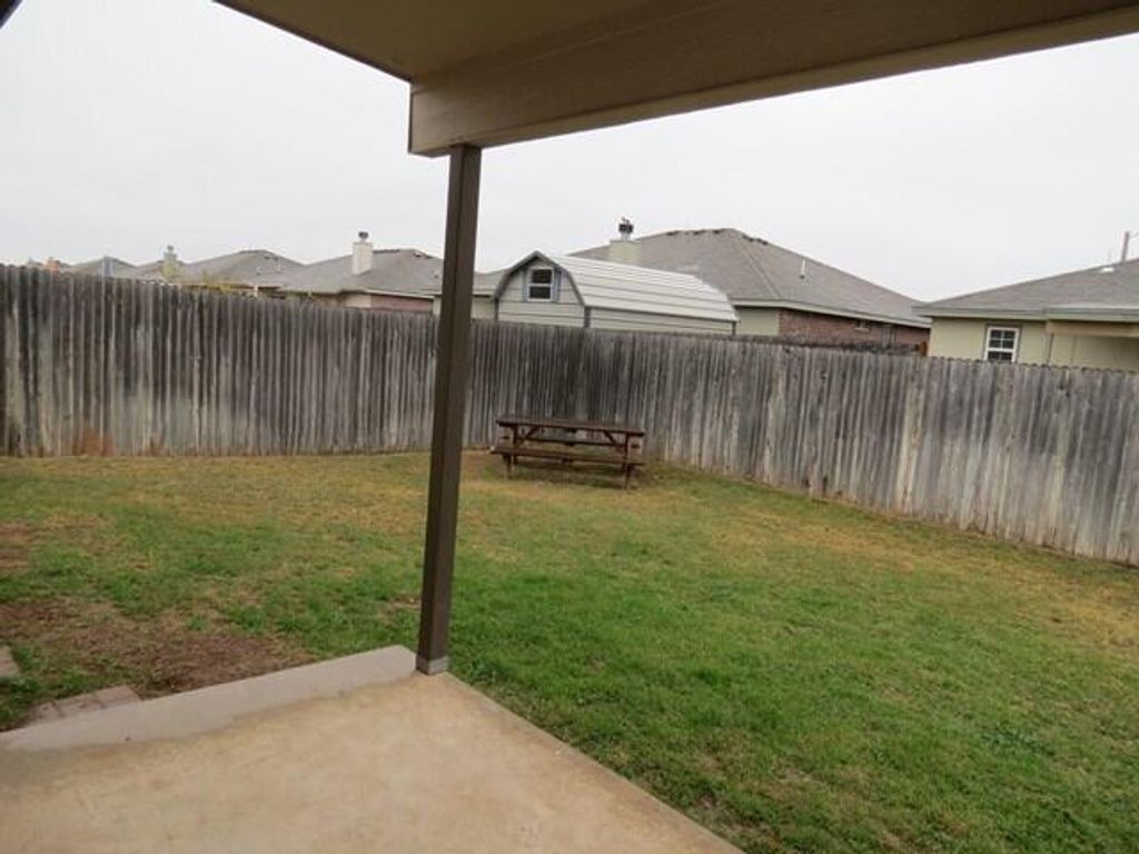 Image 3 of property listing at 1218 George Lane, San Angelo, TX 76905