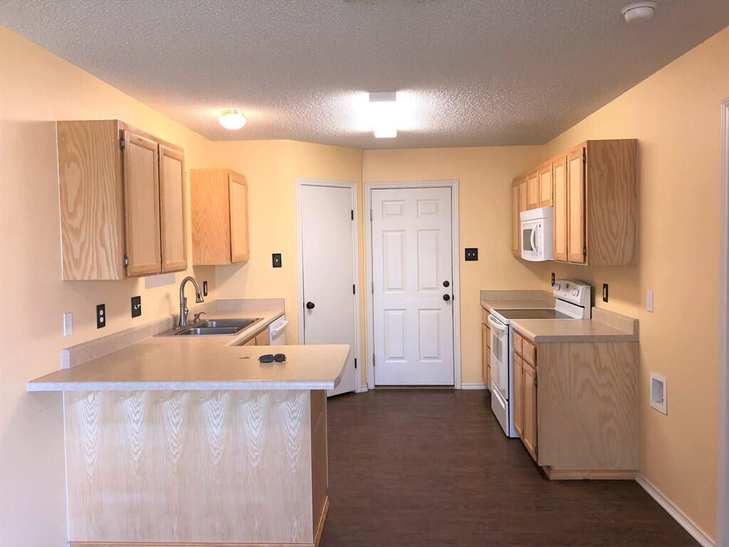 Image 8 of property listing at 1218 George Lane, San Angelo, TX 76905