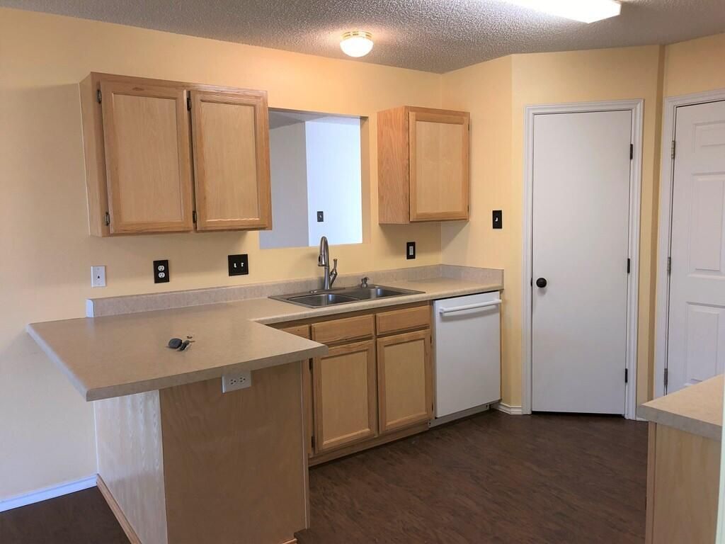 Image 9 of property listing at 1218 George Lane, San Angelo, TX 76905