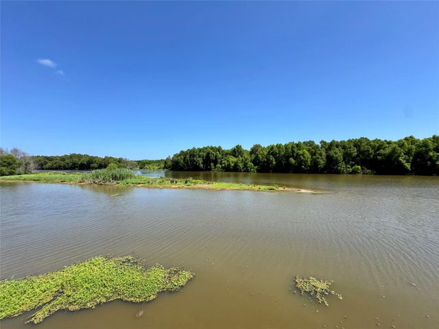 83 Lakeside, Trinity, TX 75862