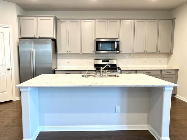 1836 Cantonata DR, Leander, TX 78641