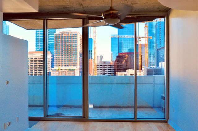 360 Nueces ST 913, Austin, TX 78701