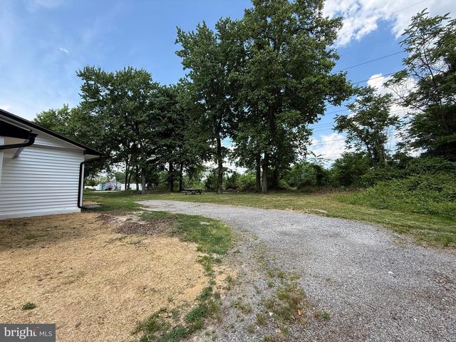 107 SAINT CHARLES RD, Baltimore, MD 21225
