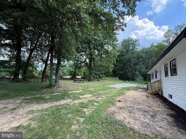 107 SAINT CHARLES RD, Baltimore, MD 21225