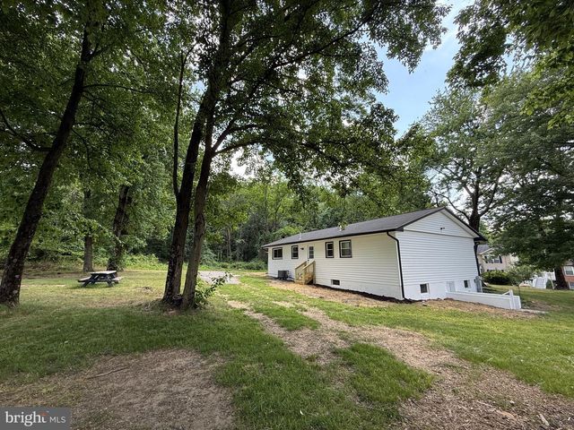 107 SAINT CHARLES RD, Baltimore, MD 21225