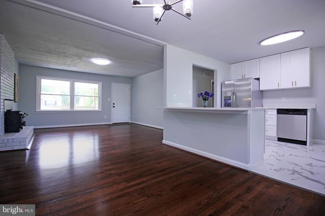 107 SAINT CHARLES RD, Baltimore, MD 21225