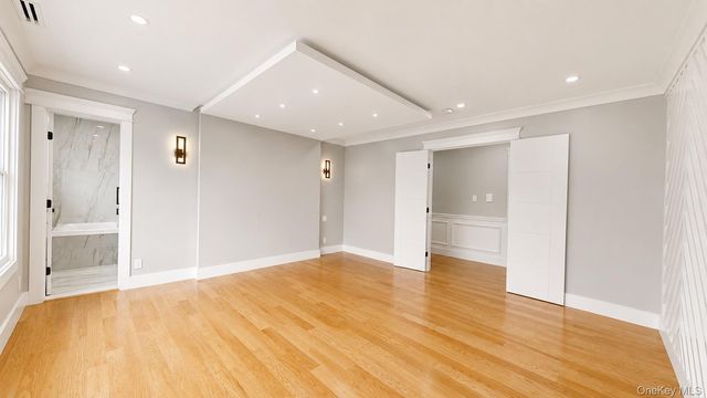 26 Kingston Avenue, Hicksville, NY 11801