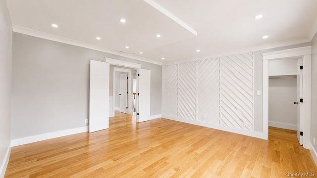 26 Kingston Avenue, Hicksville, NY 11801