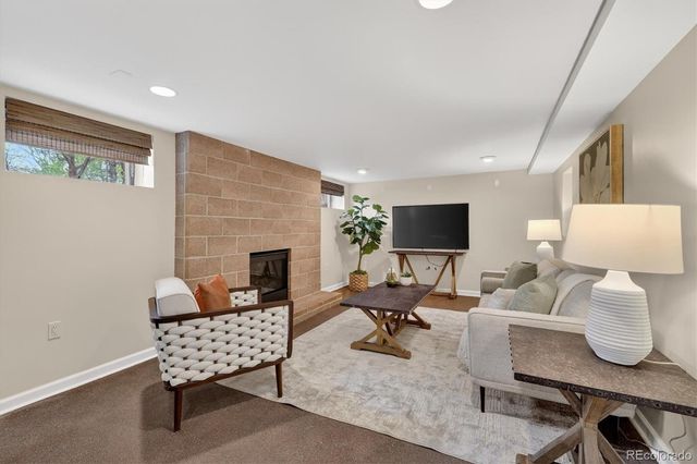 1101 S Elizabeth Street, Denver, CO 80210