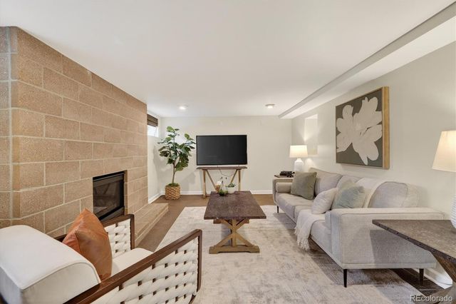 1101 S Elizabeth Street, Denver, CO 80210