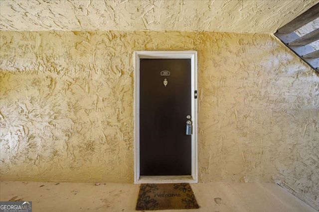 3120 SEVEN PINES Court 205, Atlanta, GA 30339