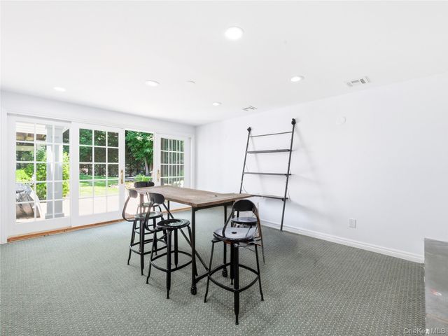 91 Woodhollow Court, Muttontown, NY 11791