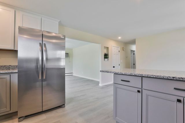 52 Congress Street, Manchester, NH 03102