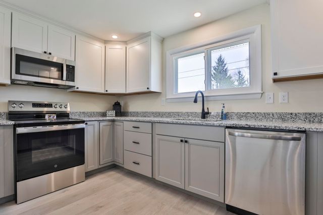 52 Congress Street, Manchester, NH 03102