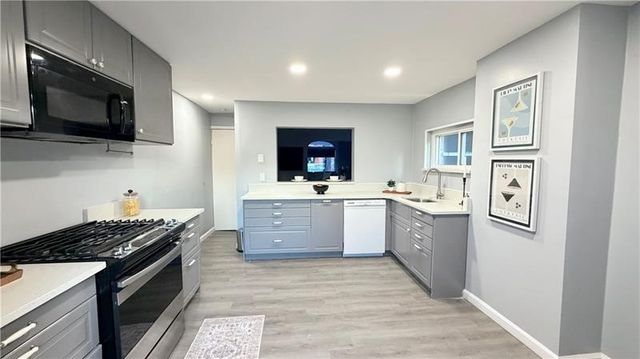 244 S Mathilda Street, Friendship Park, PA 15224
