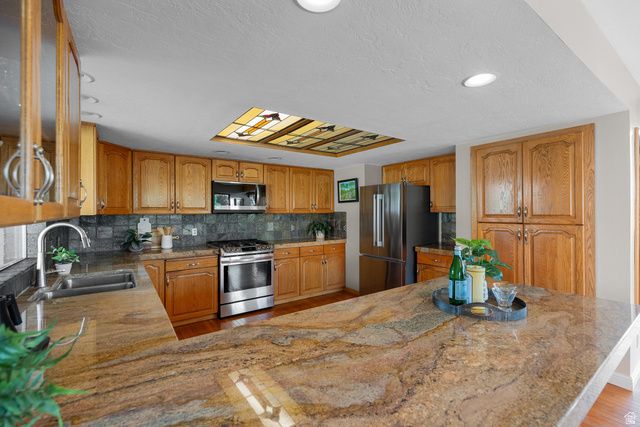 3010 SILVER REEF DR, Leeds, UT 84746