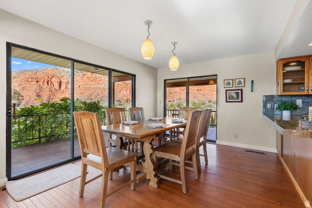 3010 SILVER REEF DR, Leeds, UT 84746