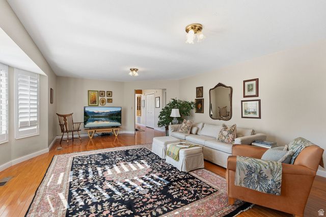 3010 SILVER REEF DR, Leeds, UT 84746