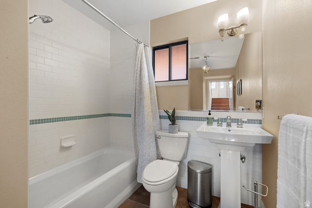 3010 SILVER REEF DR, Leeds, UT 84746