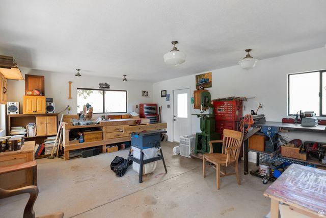 3010 SILVER REEF DR, Leeds, UT 84746