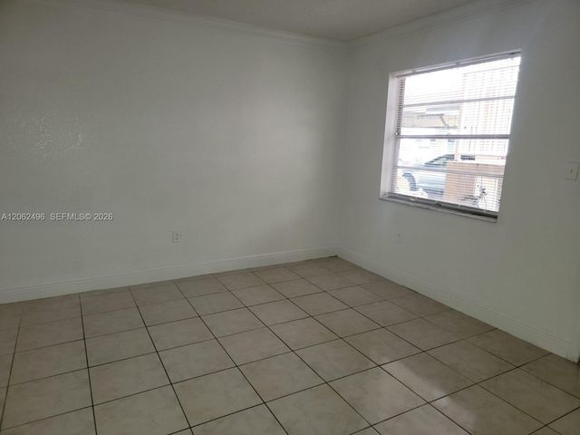 16118 NE 21st Ave 3, North Miami Beach, FL 33162