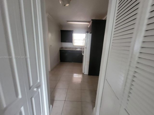16118 NE 21st Ave 3, North Miami Beach, FL 33162
