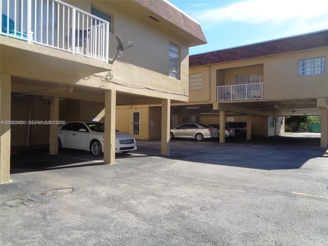 16118 NE 21st Ave 3, North Miami Beach, FL 33162