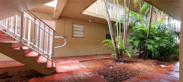 16118 NE 21st Ave 3, North Miami Beach, FL 33162