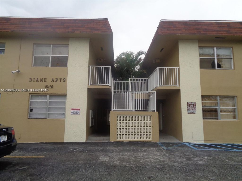 16118 NE 21st Ave 3, North Miami Beach, FL 33162