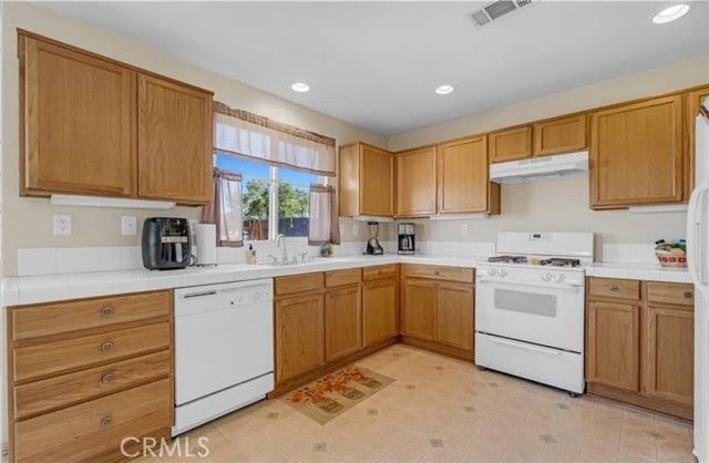 14172 Paddock Road, Victorville, CA 92394