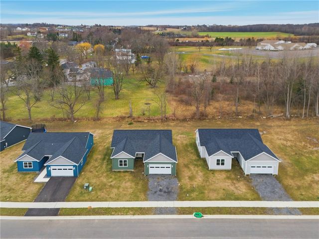 2006 Mae's Landing, Canandaigua Town, NY 14424