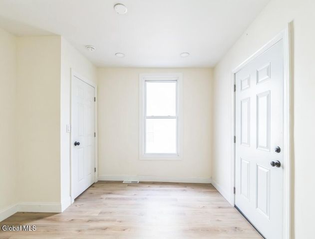 747 Eastern Avenue, Schenectady, NY 12308