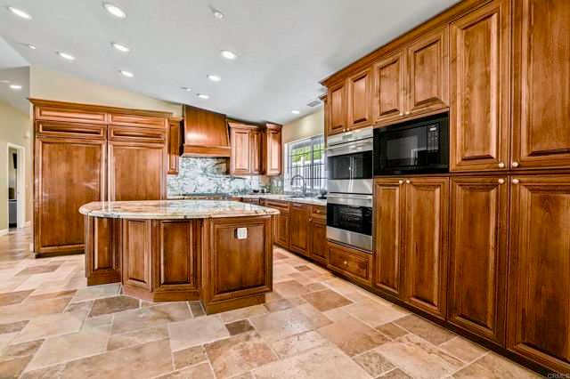 1460 Orpheus Avenue, Encinitas, CA 92024