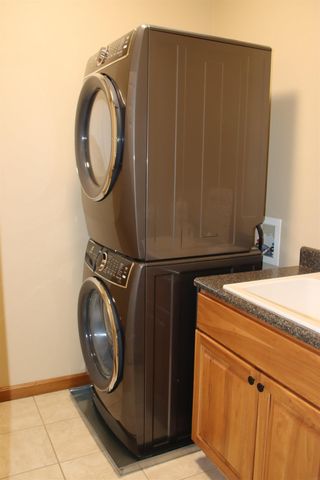 4201 Stewart, Cedar Falls, IA 50613