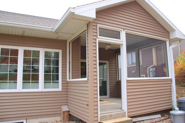 4201 Stewart, Cedar Falls, IA 50613