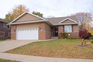 4201 Stewart, Cedar Falls, IA 50613