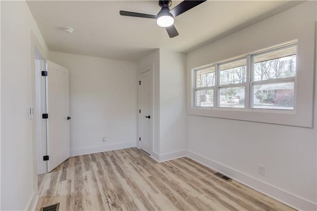 207 Cedar SE Way, Marietta, GA 30060