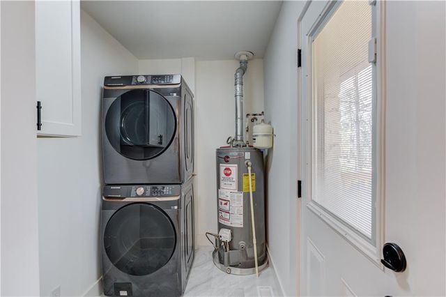 207 Cedar SE Way, Marietta, GA 30060