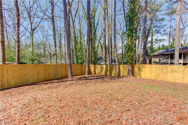 207 Cedar SE Way, Marietta, GA 30060